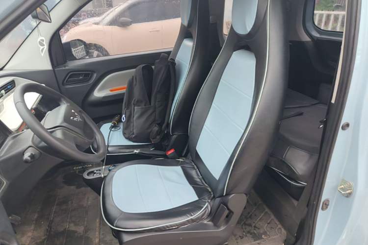 Used Wuling Hongguang MINIEV 2020 Enjoyment Model Lithium Iron Phosphate Left Front Seat