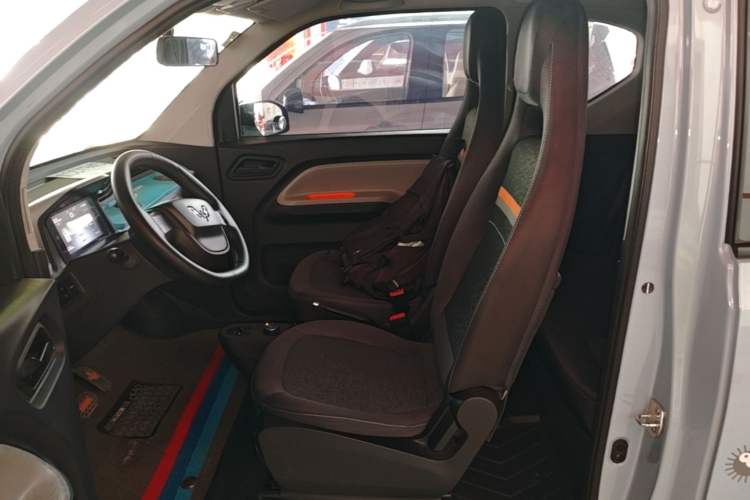 Used Wuling Hongguang MINIEV 2020 Enjoyment Model Lithium Iron Phosphate Left Front Seat