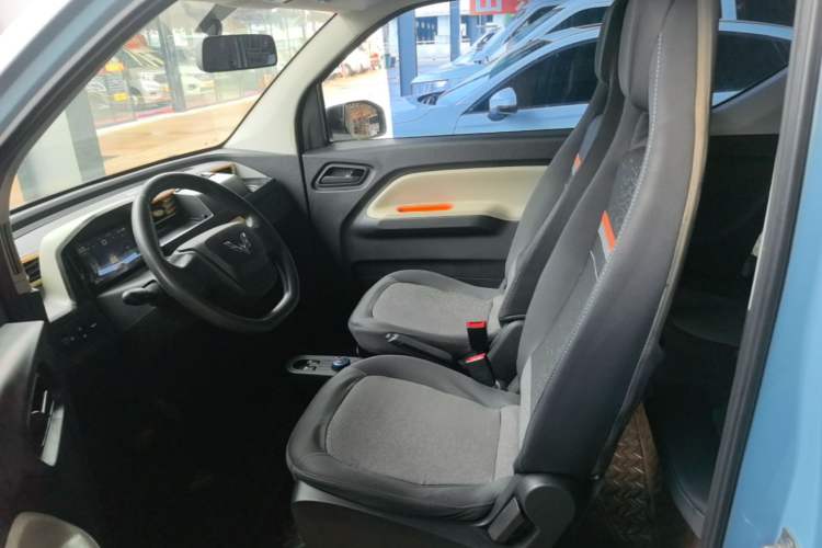 Used Wuling Hongguang MINIEV 2020 Freedom Version Lithium Iron Phosphate Left Front Seat