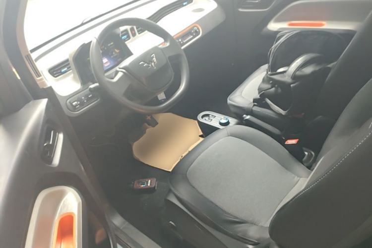 Used Wuling Hongguang MINIEV 2020 Freedom Version Lithium Iron Phosphate Left Front Seat
