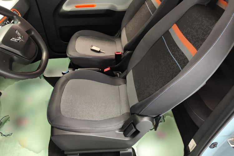 Used Wuling Hongguang MINIEV 2020 Enjoyment Model Lithium Iron Phosphate Left Front Seat