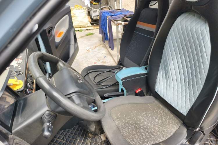 Used Wuling Hongguang MINIEV 2020 Freedom Version Lithium Iron Phosphate Left Front Seat