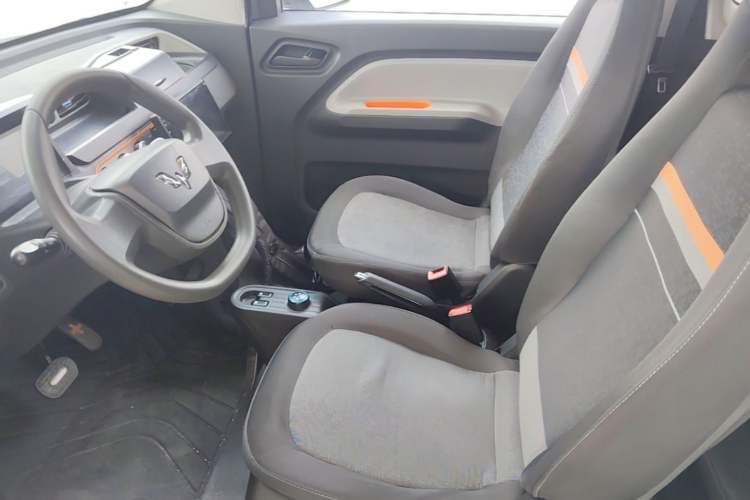 Used Wuling Hongguang MINIEV 2020 Enjoyment Model Lithium Iron Phosphate Left Front Seat