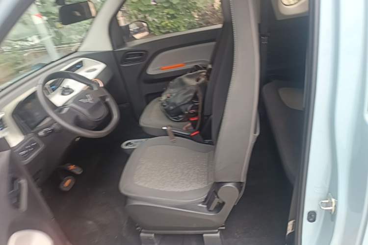 Used Wuling Hongguang MINIEV 2020 Easy Version Lithium-Ion Battery Left Front Seat