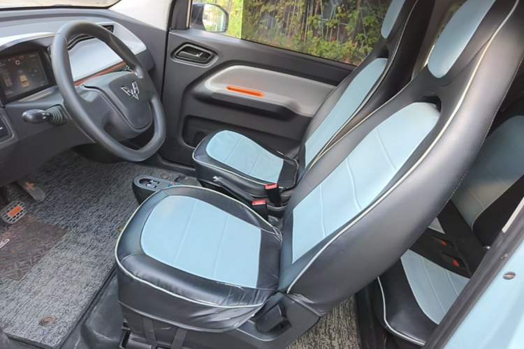 Used Wuling Hongguang MINIEV 2020 Freedom Version Lithium Iron Phosphate Left Front Seat