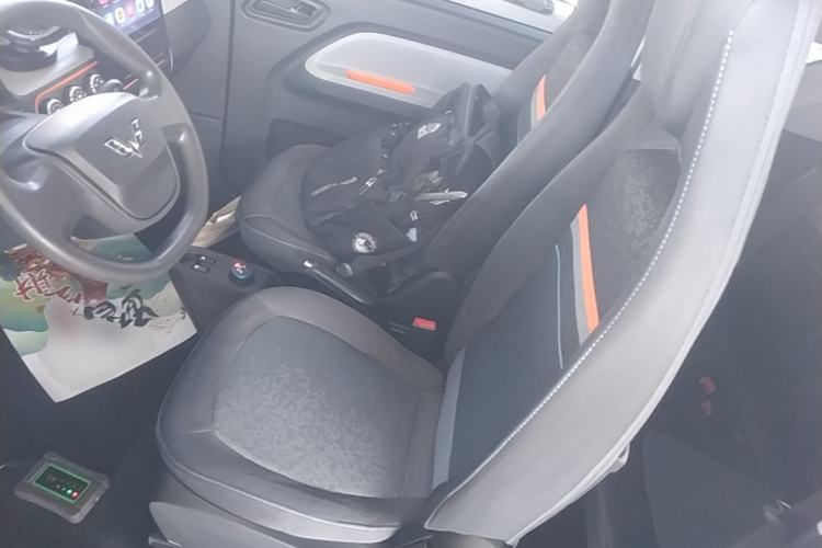 Used Wuling Hongguang MINIEV 2020 Enjoyment Model Lithium Iron Phosphate Left Front Seat