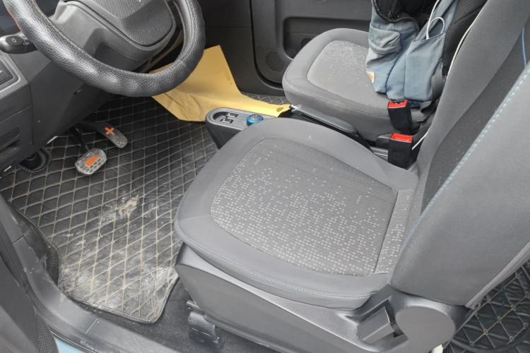 Used Wuling Hongguang MINIEV 2020 Zizai Version Lithium-NMC Left Front Seat