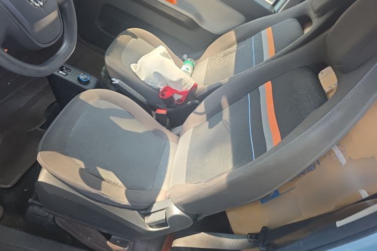 Used Wuling Hongguang MINIEV 2020 Enjoy Edition Lithium-Ion Battery Left Front Seat