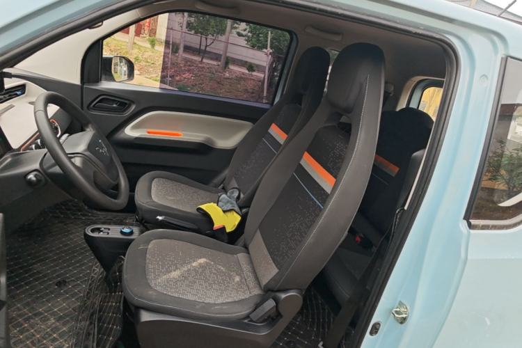 Used Wuling Hongguang MINIEV 2020 Enjoyment Model Lithium Iron Phosphate Left Front Seat