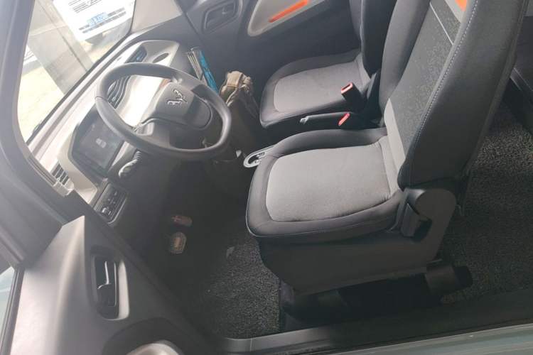 Used Wuling Hongguang MINIEV 2020 Enjoyment Model Lithium Iron Phosphate Left Front Seat
