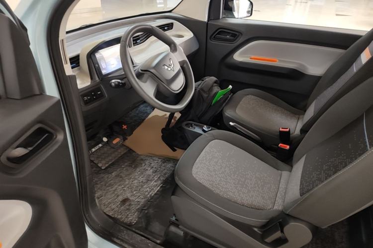 Used Wuling Hongguang MINIEV 2020 Freedom Version Lithium Iron Phosphate Left Front Seat