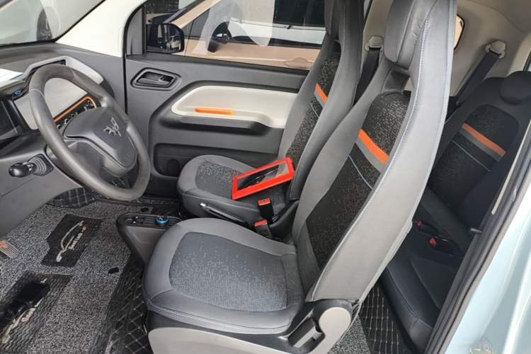 Used Wuling Hongguang MINIEV 2020 Freedom Version Lithium Iron Phosphate Left Front Seat