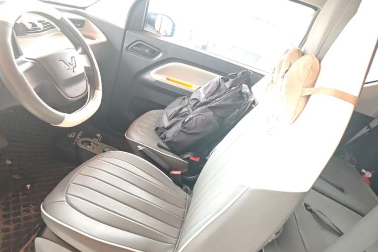 Used Wuling Hongguang MINIEV 2020 Enjoyment Model Lithium Iron Phosphate Left Front Seat