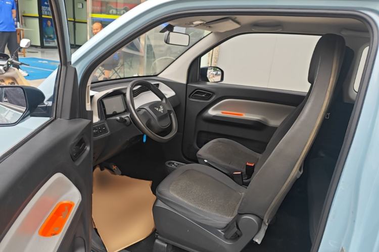 Used Wuling Hongguang MINIEV 2020 Freedom Version Lithium Iron Phosphate Left Front Seat