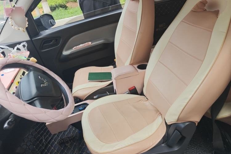 Used Wuling Hongguang MINIEV 2020 Enjoyment Model Lithium Iron Phosphate Left Front Seat