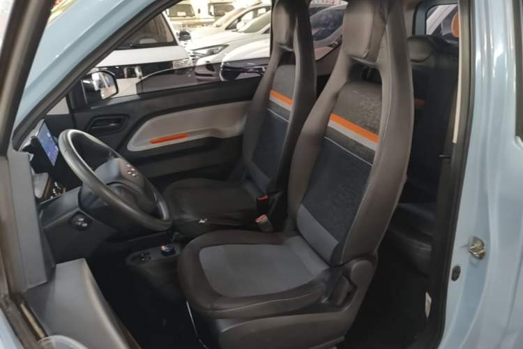 Used Wuling Hongguang MINIEV 2020 Freedom Version Lithium Iron Phosphate Left Front Seat