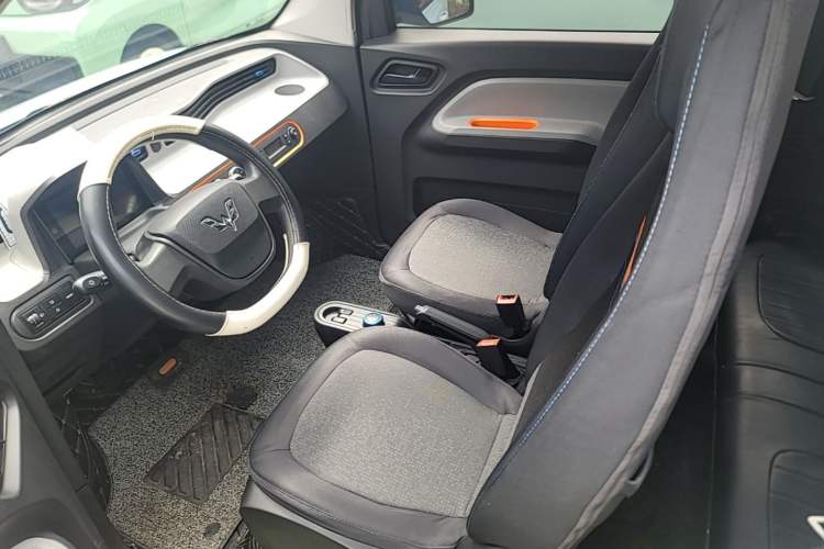 Used Wuling Hongguang MINIEV 2020 Enjoyment Model Lithium Iron Phosphate Left Front Seat