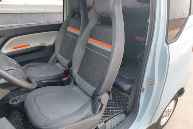 Used Wuling Hongguang MINIEV 2020 Freedom Version Lithium Iron Phosphate Left Front Seat