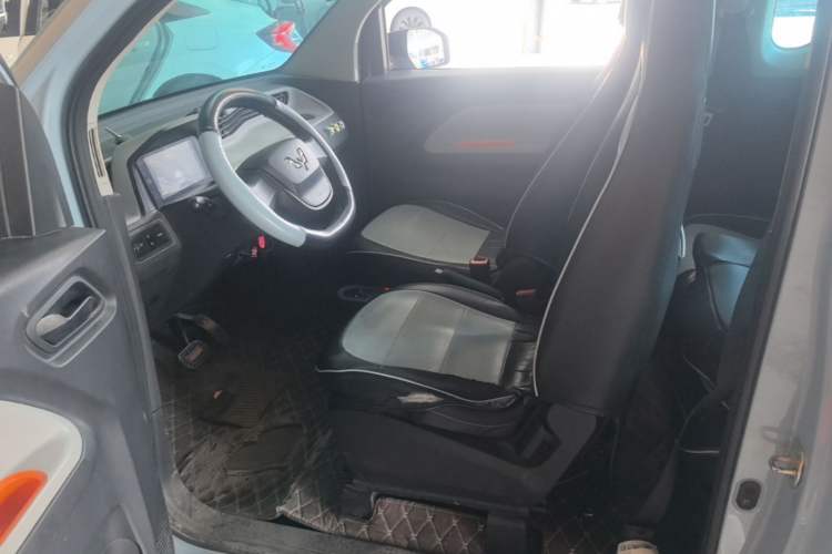 Used Wuling Hongguang MINIEV 2020 Zizai Version Lithium-NMC Left Front Seat
