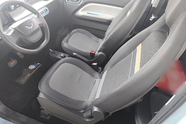 Used Wuling Hongguang MINIEV 2020 Enjoyment Model Lithium Iron Phosphate Left Front Seat