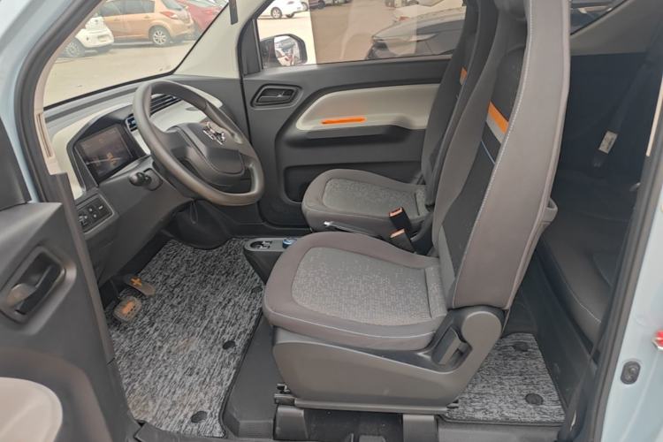 Used Wuling Hongguang MINIEV 2020 Freedom Version Lithium Iron Phosphate Left Front Seat