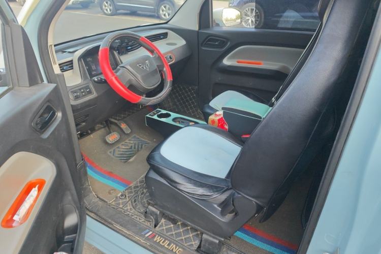 Used Wuling Hongguang MINIEV 2020 Enjoyment Model Lithium Iron Phosphate Left Front Seat