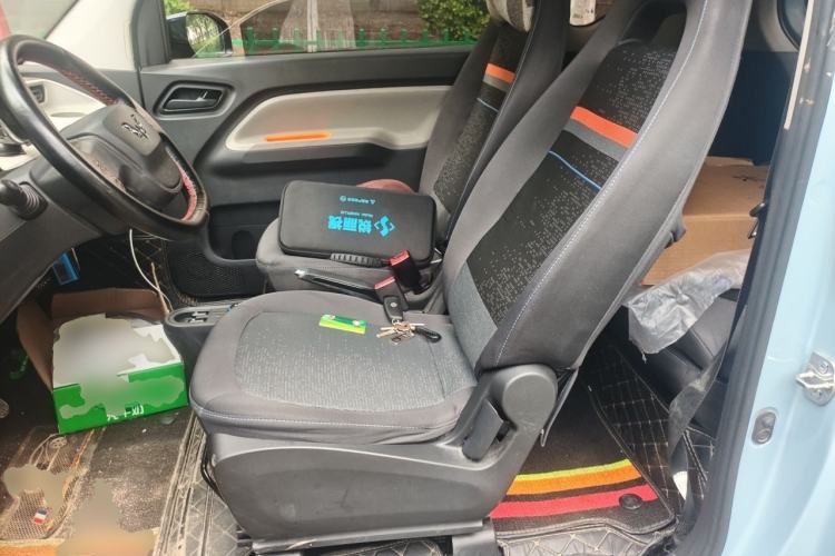 Used Wuling Hongguang MINIEV 2020 Zizai Version Lithium-NMC Left Front Seat