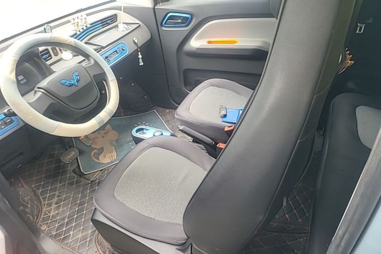 Used Wuling Hongguang MINIEV 2020 Zizai Version Lithium-NMC Left Front Seat