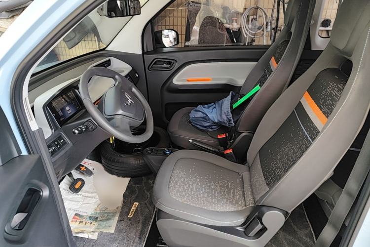Used Wuling Hongguang MINIEV 2020 Enjoy Edition Lithium-Ion Battery Left Front Seat
