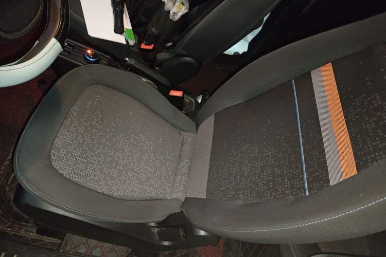 Used Wuling Hongguang MINIEV 2020 Freedom Version Lithium Iron Phosphate Left Front Seat