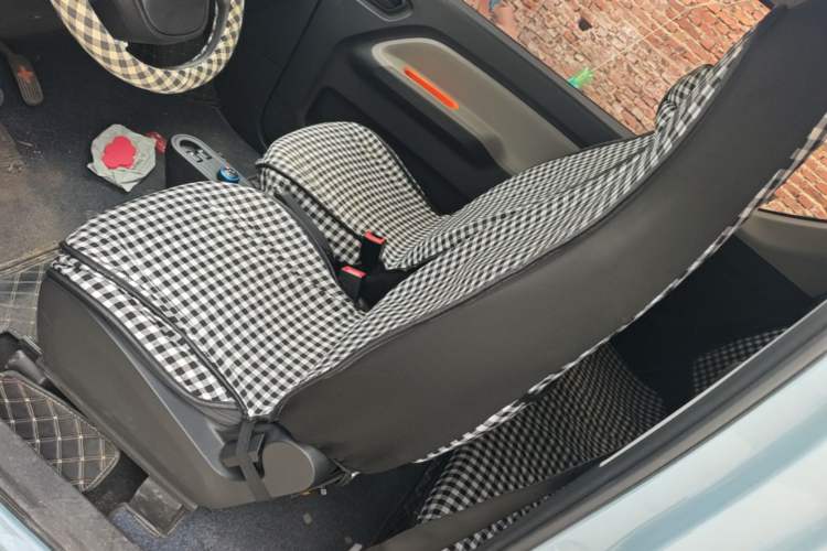 Used Wuling Hongguang MINIEV 2020 Freedom Version Lithium Iron Phosphate Left Front Seat