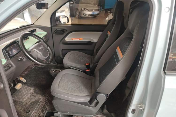 Used Wuling Hongguang MINIEV 2020 Freedom Version Lithium Iron Phosphate Left Front Seat
