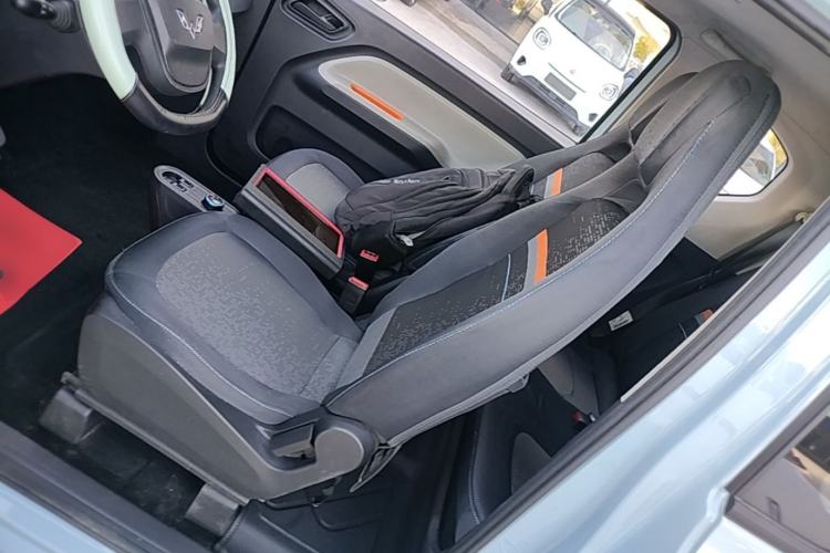 Used Wuling Hongguang MINIEV 2020 Freedom Version Lithium Iron Phosphate Left Front Seat