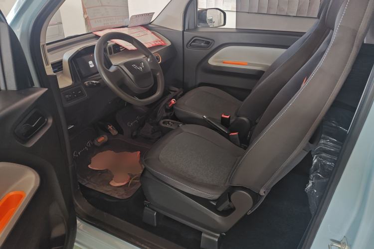 Used Wuling Hongguang MINIEV 2020 Enjoyment Model Lithium Iron Phosphate Left Front Seat