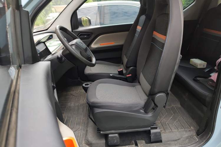 Used Wuling Hongguang MINIEV 2020 Freedom Version Lithium Iron Phosphate Left Front Seat