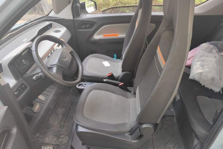 Used Wuling Hongguang MINIEV 2020 Enjoyment Model Lithium Iron Phosphate Left Front Seat