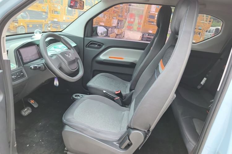 Used Wuling Hongguang MINIEV 2020 Freedom Version Lithium Iron Phosphate Left Front Seat
