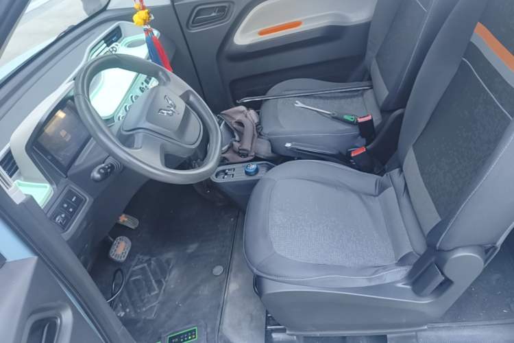 Used Wuling Hongguang MINIEV 2020 Freedom Version Lithium Iron Phosphate Left Front Seat