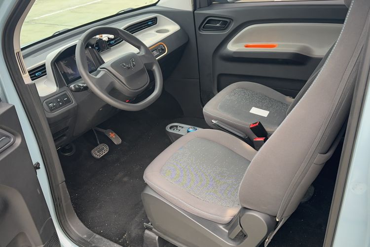 Used Wuling Hongguang MINIEV 2020 Enjoyment Model Lithium Iron Phosphate Left Front Seat
