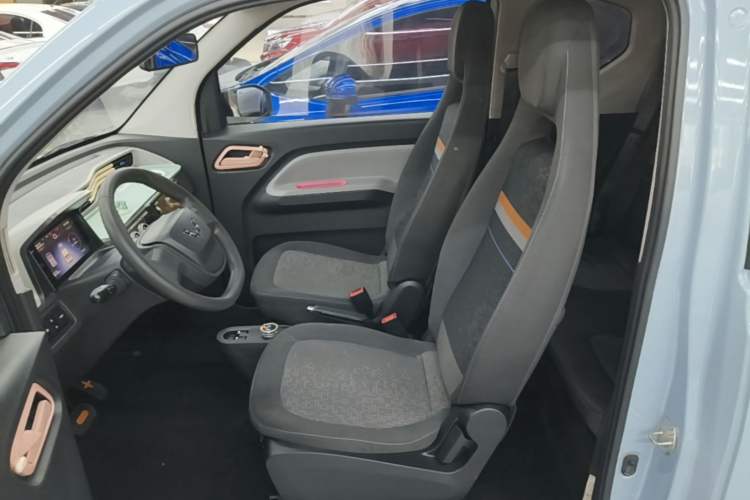 Used Wuling Hongguang MINIEV 2020 Enjoyment Model Lithium Iron Phosphate Left Front Seat
