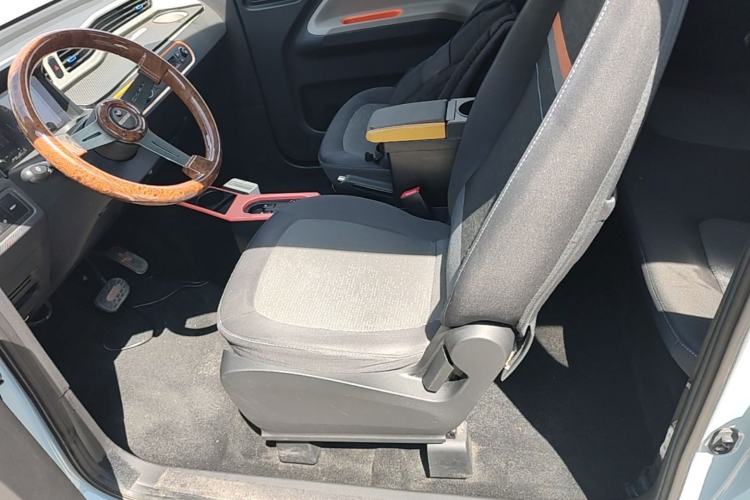 Used Wuling Hongguang MINIEV 2020 Zizai Version Lithium-NMC Left Front Seat