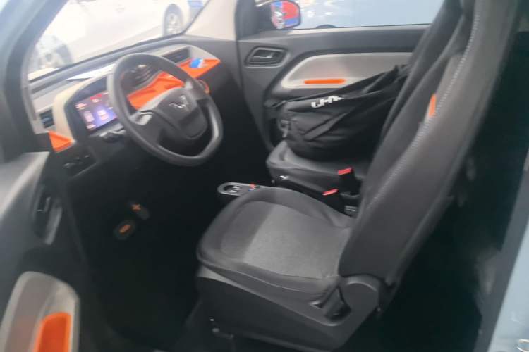 Used Wuling Hongguang MINIEV 2020 Freedom Version Lithium Iron Phosphate Left Front Seat