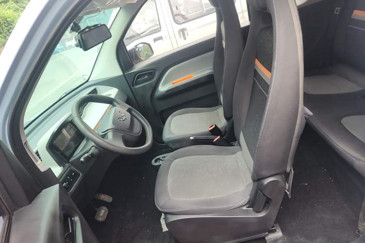Used Wuling Hongguang MINIEV 2020 Enjoy Edition Lithium-Ion Battery Left Front Seat