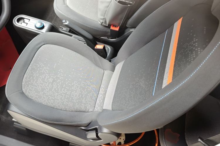 Used Wuling Hongguang MINIEV 2020 Freedom Version Lithium Iron Phosphate Left Front Seat