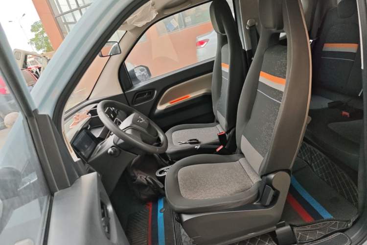 Used Wuling Hongguang MINIEV 2020 Freedom Version Lithium Iron Phosphate Left Front Seat