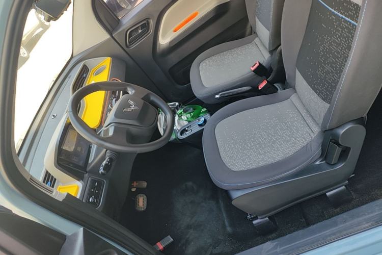 Used Wuling Hongguang MINIEV 2020 Zizai Version Lithium-NMC Left Front Seat