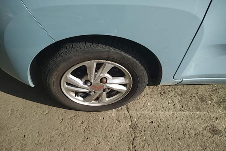 Used Wuling Hongguang MINIEV 2020 Enjoyment Model Lithium Iron Phosphate Left Front Wheel Hub