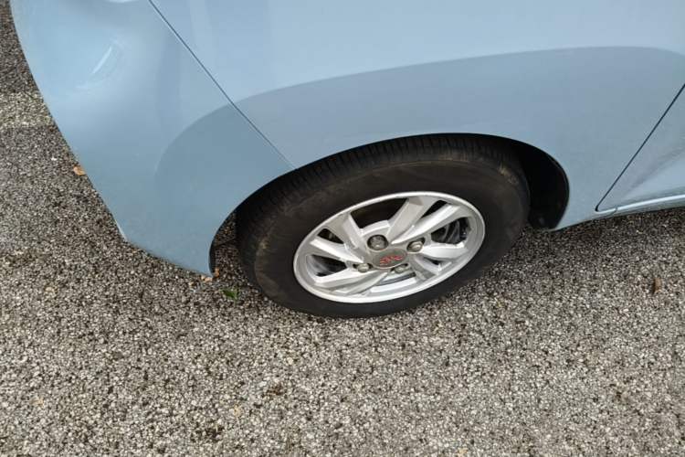 Used Wuling Hongguang MINIEV 2020 Enjoyment Model Lithium Iron Phosphate Left Front Wheel Hub