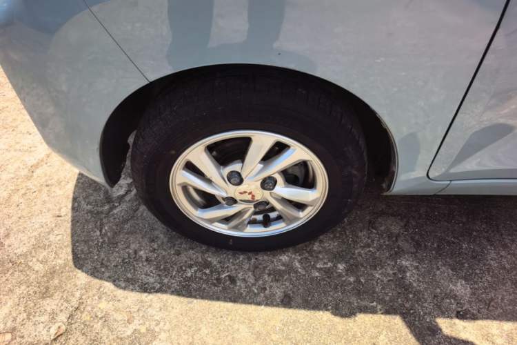 Used Wuling Hongguang MINIEV 2020 Enjoy Edition Lithium-Ion Battery Left Front Wheel Hub