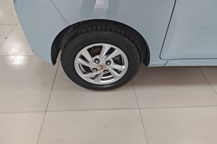 Used Wuling Hongguang MINIEV 2020 Freedom Version Lithium Iron Phosphate Left Front Wheel Hub